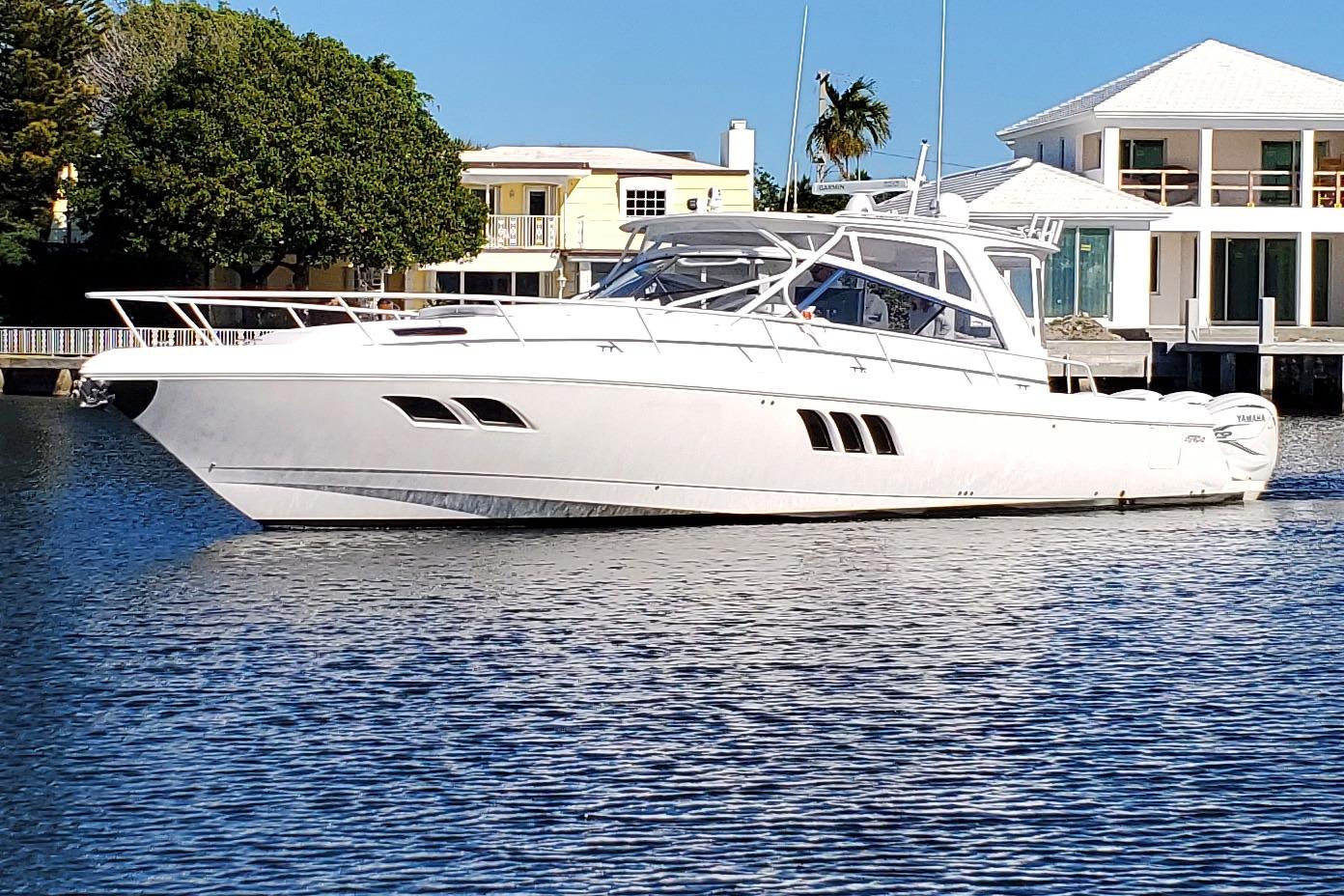 2019 Intrepid 475 Sport Yacht