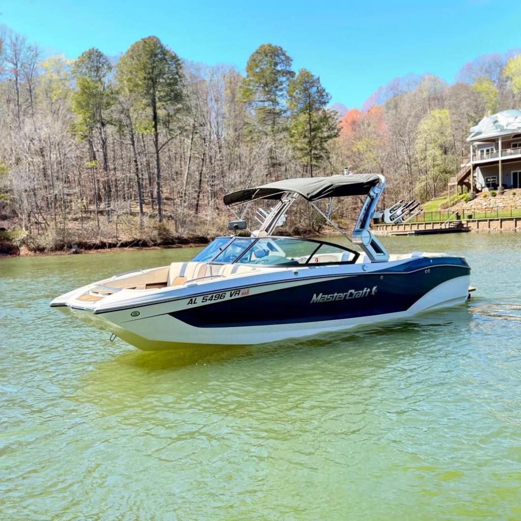 2022 MasterCraft X24