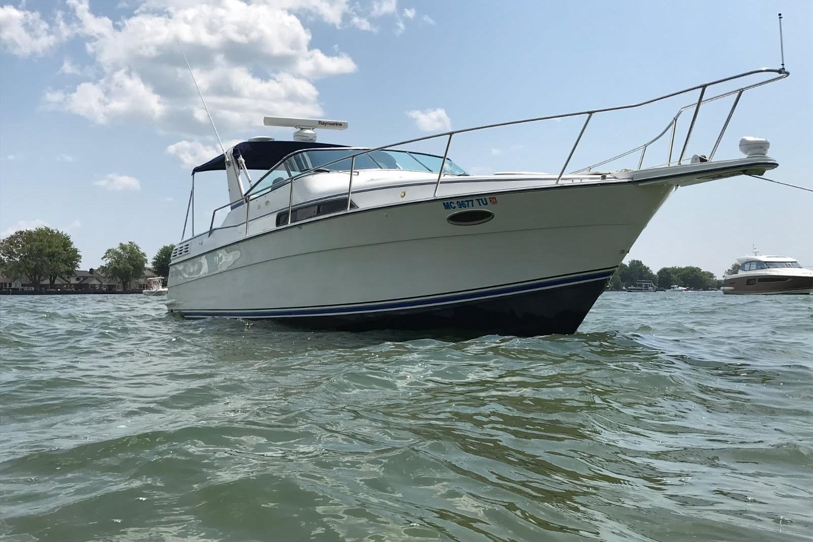 1991 Four Winns 325 Express