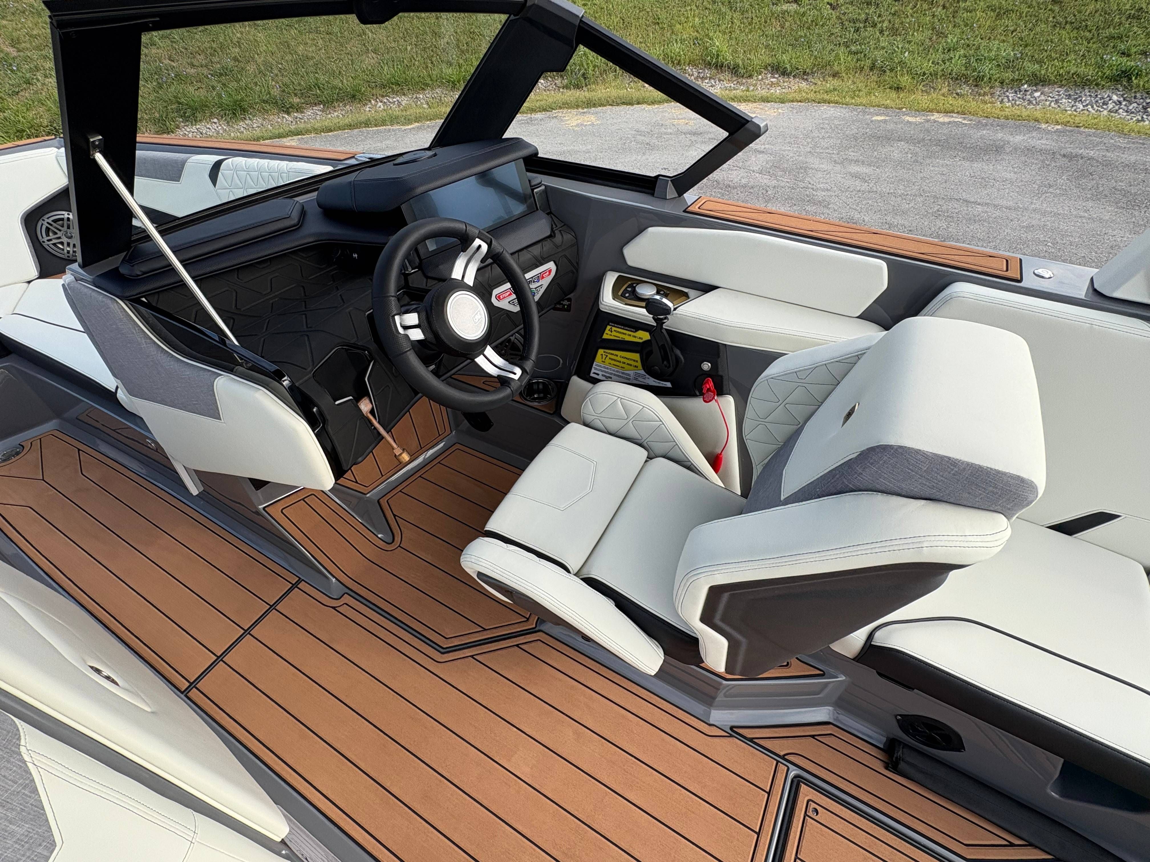 2026 Nautique GS24 - 22