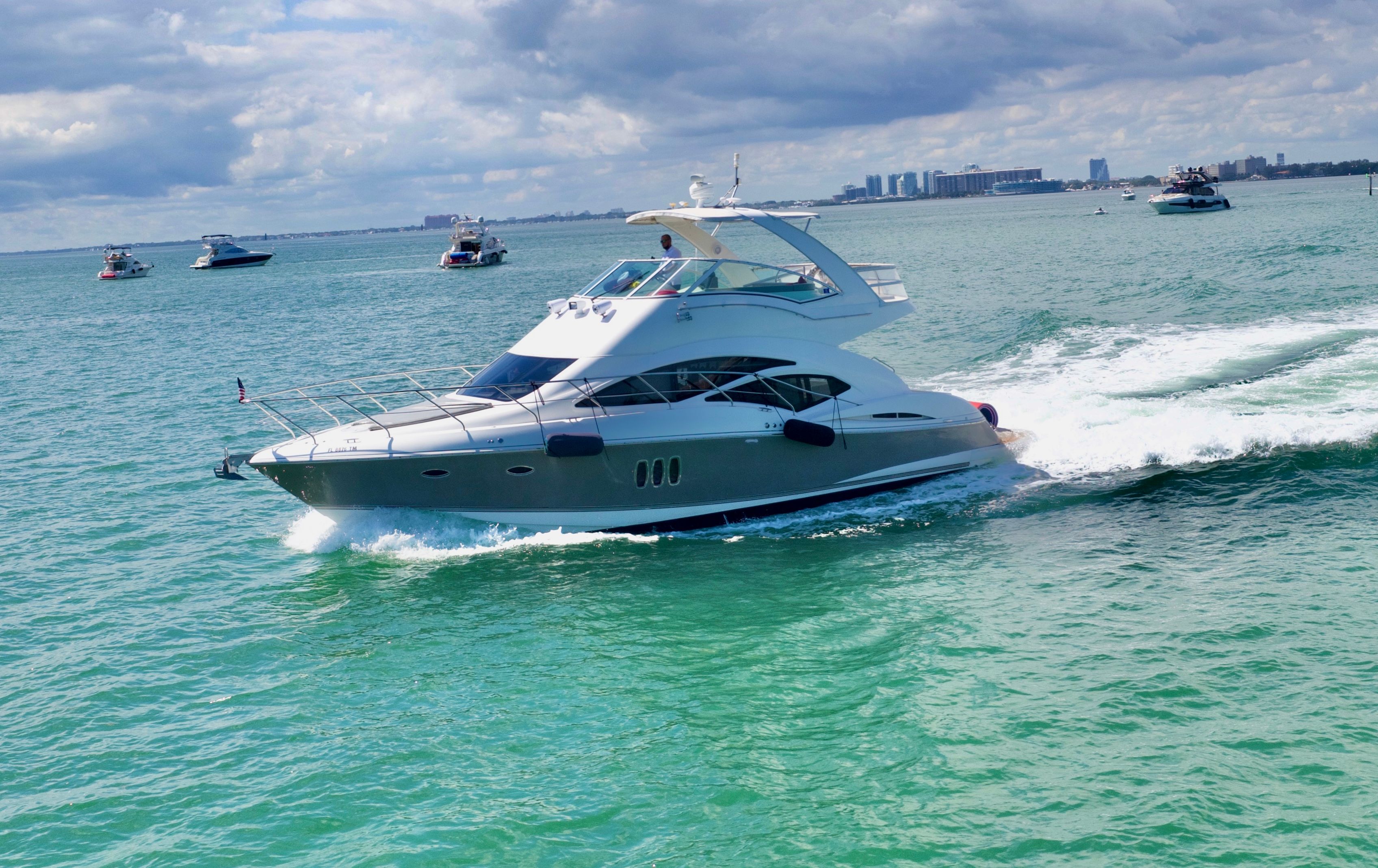 2007 Cruisers Yachts 447
