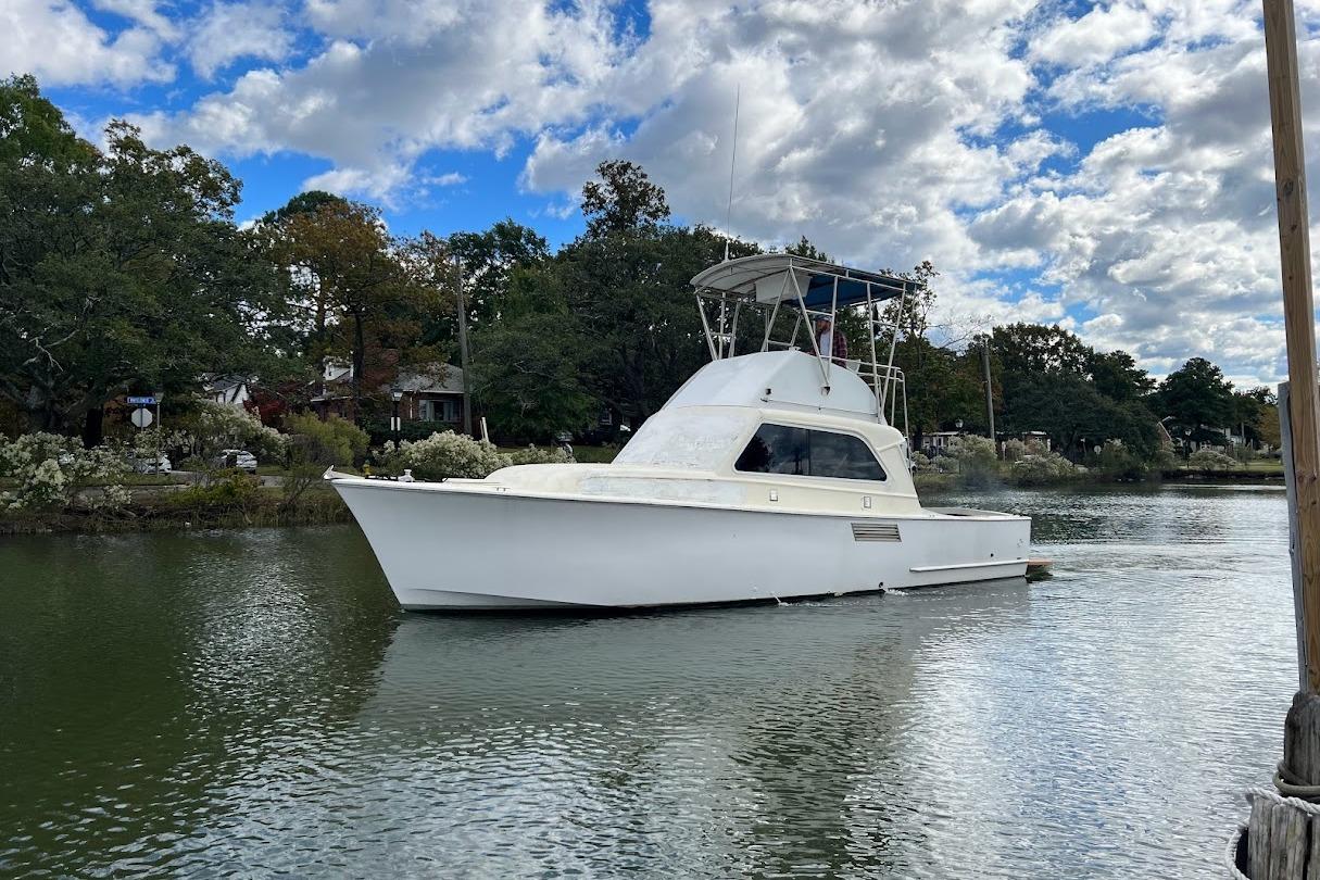 1963 Hatteras 34 Sport Fisherman