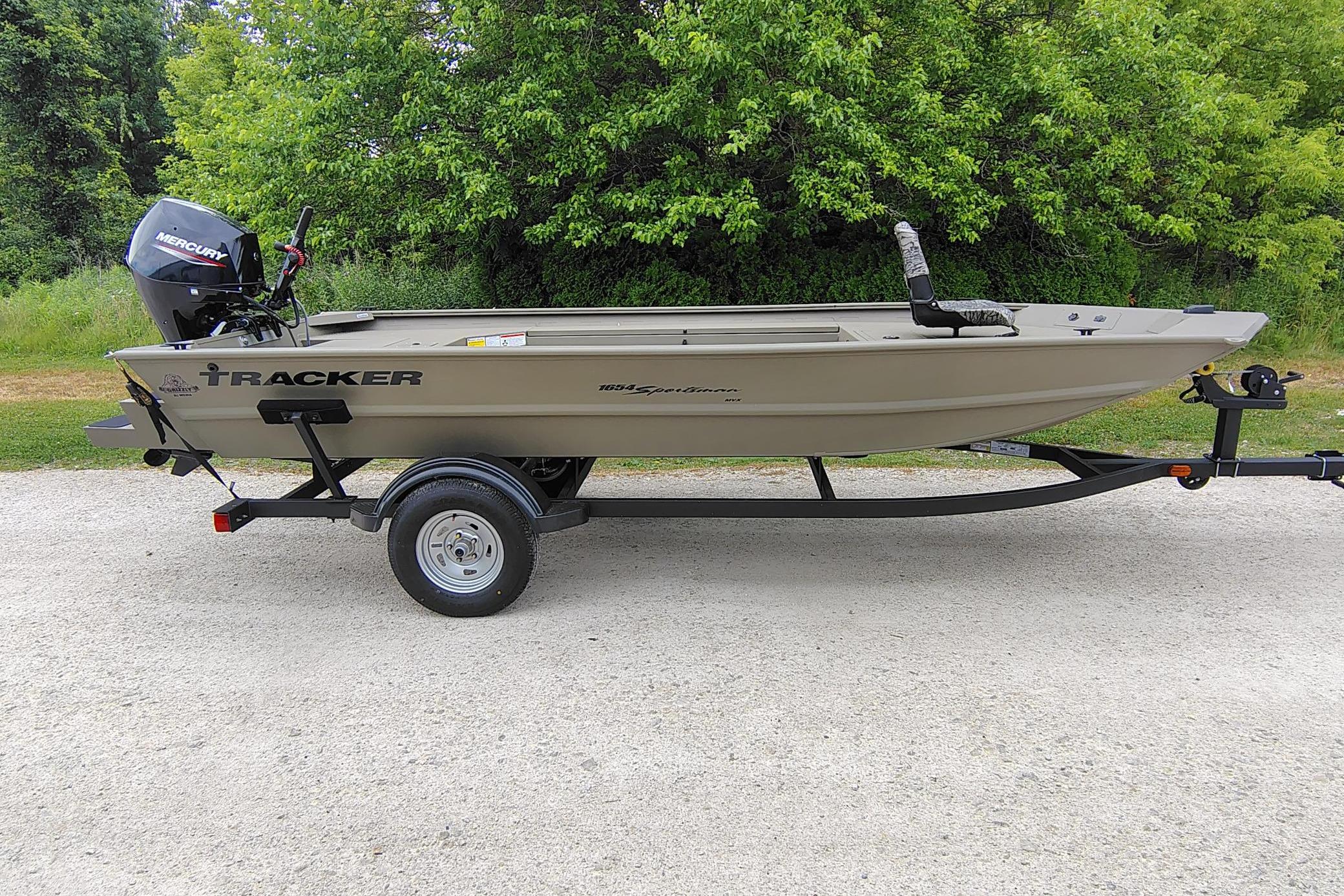 2026 Tracker Grizzly 1654 T Sportsman