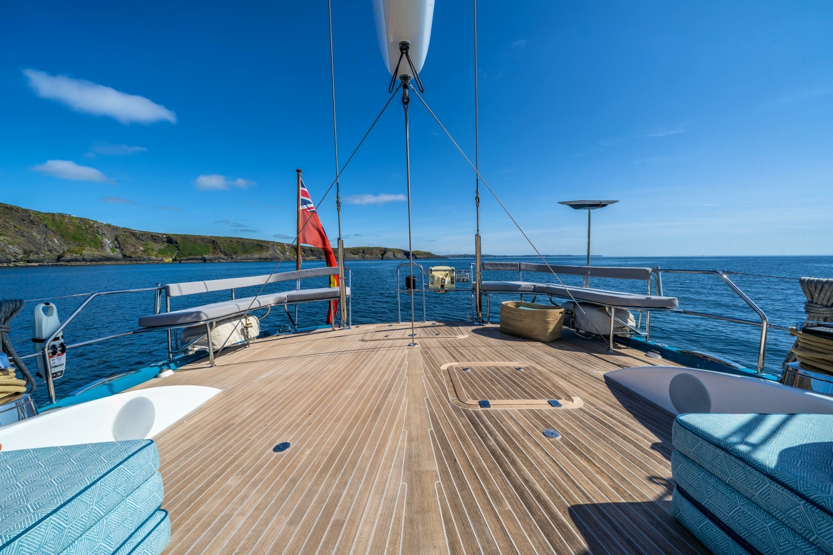 2013 Oyster Yachts Oyster 885 - Image 21