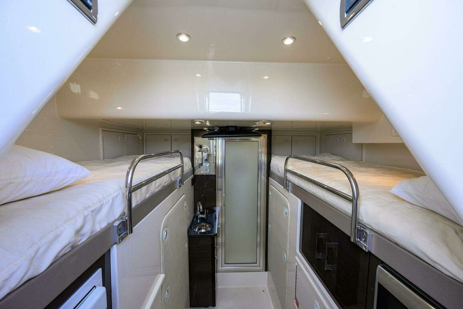 2016 Marquis 660 Sport Yacht - Image 20