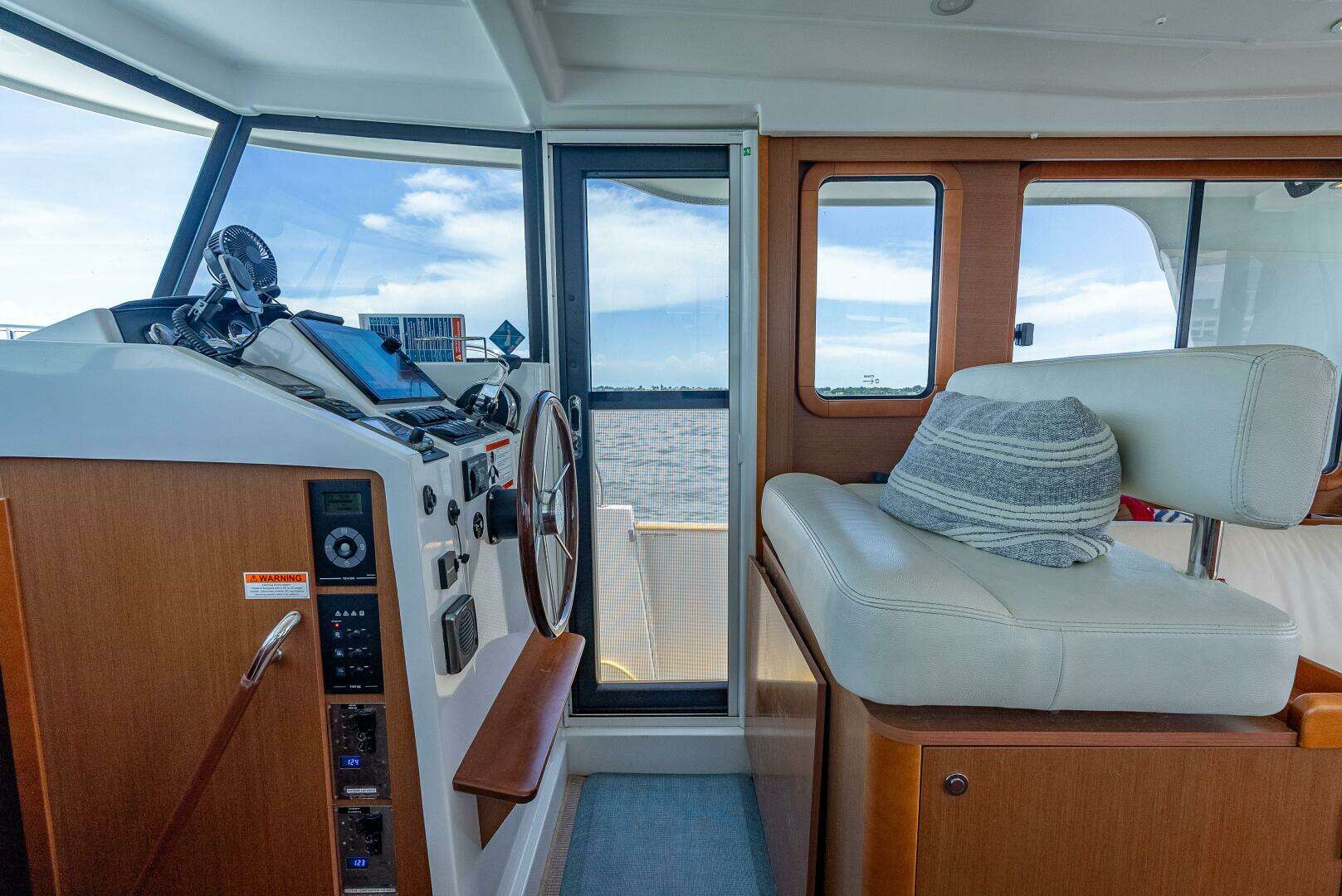 2015 Beneteau Swift Trawler 34 - Image 34
