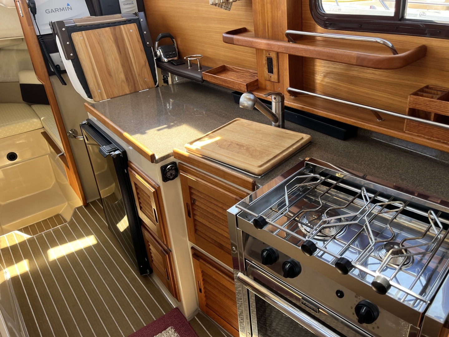 2017 Ranger Tugs R27 Northwest Edition - Image 20