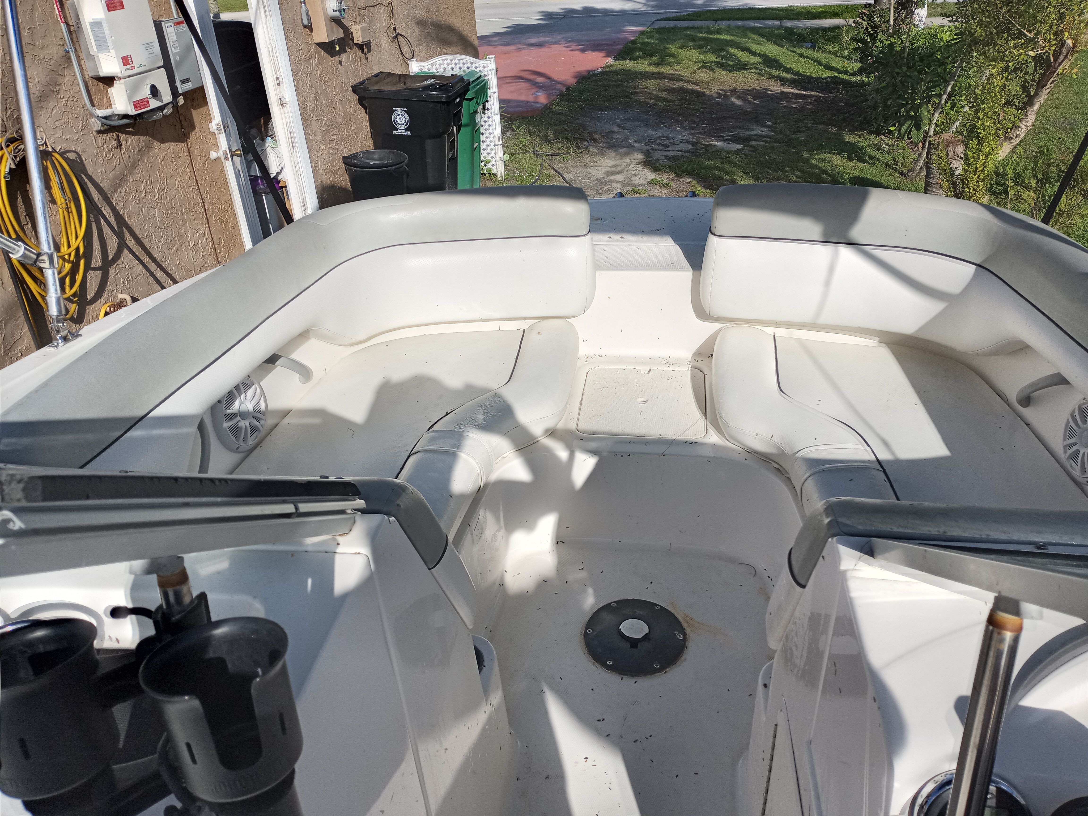 2013 Bayliner Deck Boat - 3