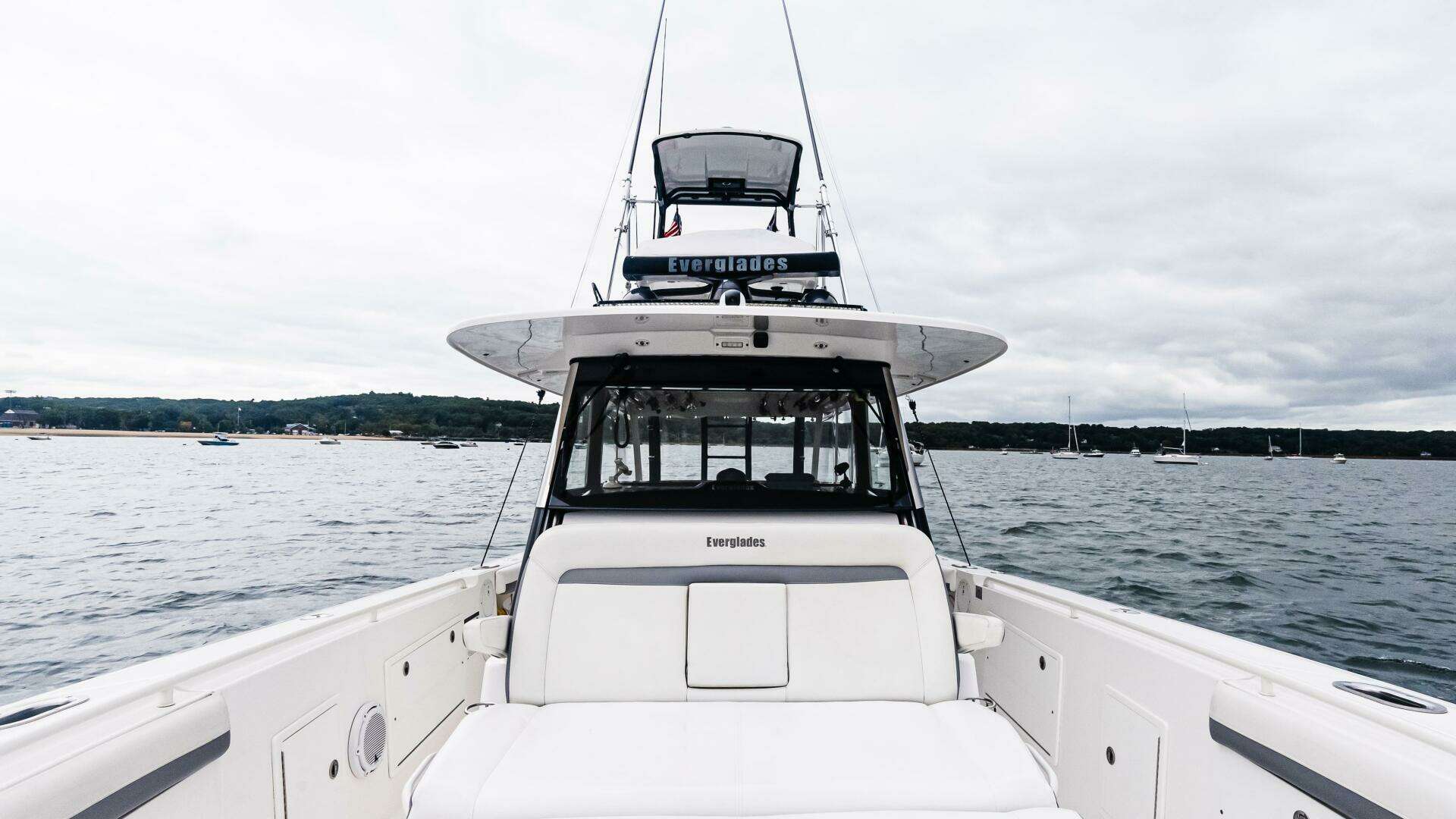 2017 Everglades 435 CC - Image 39
