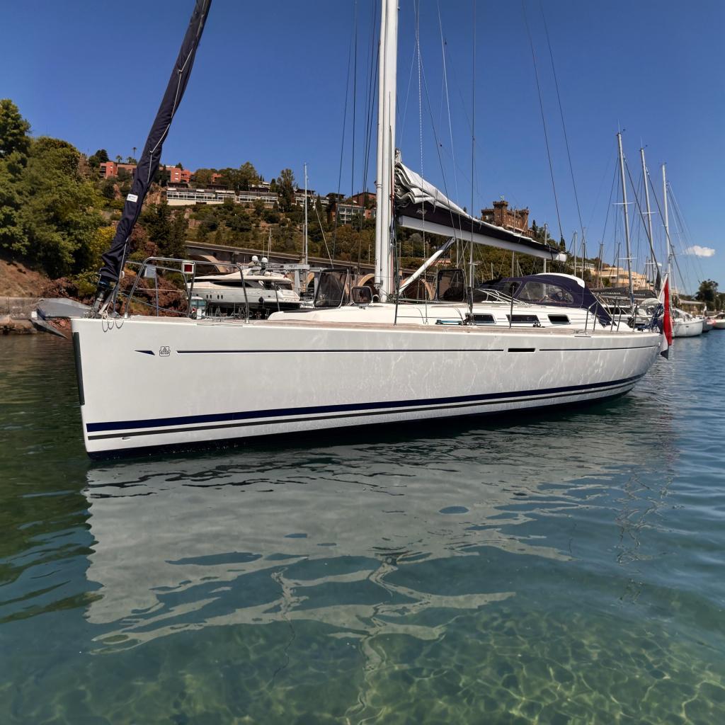 2004 Dufour Dufour 40