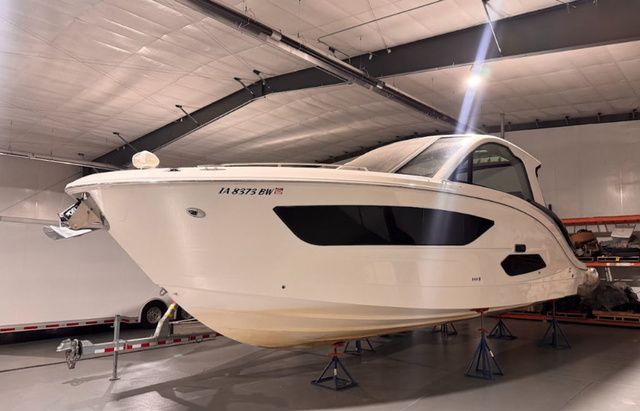 2022 Sea Ray Sundancer 370 - 2
