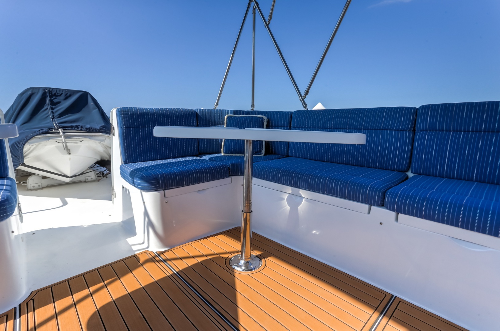 2003 Jefferson 57 Pilothouse - Image 32
