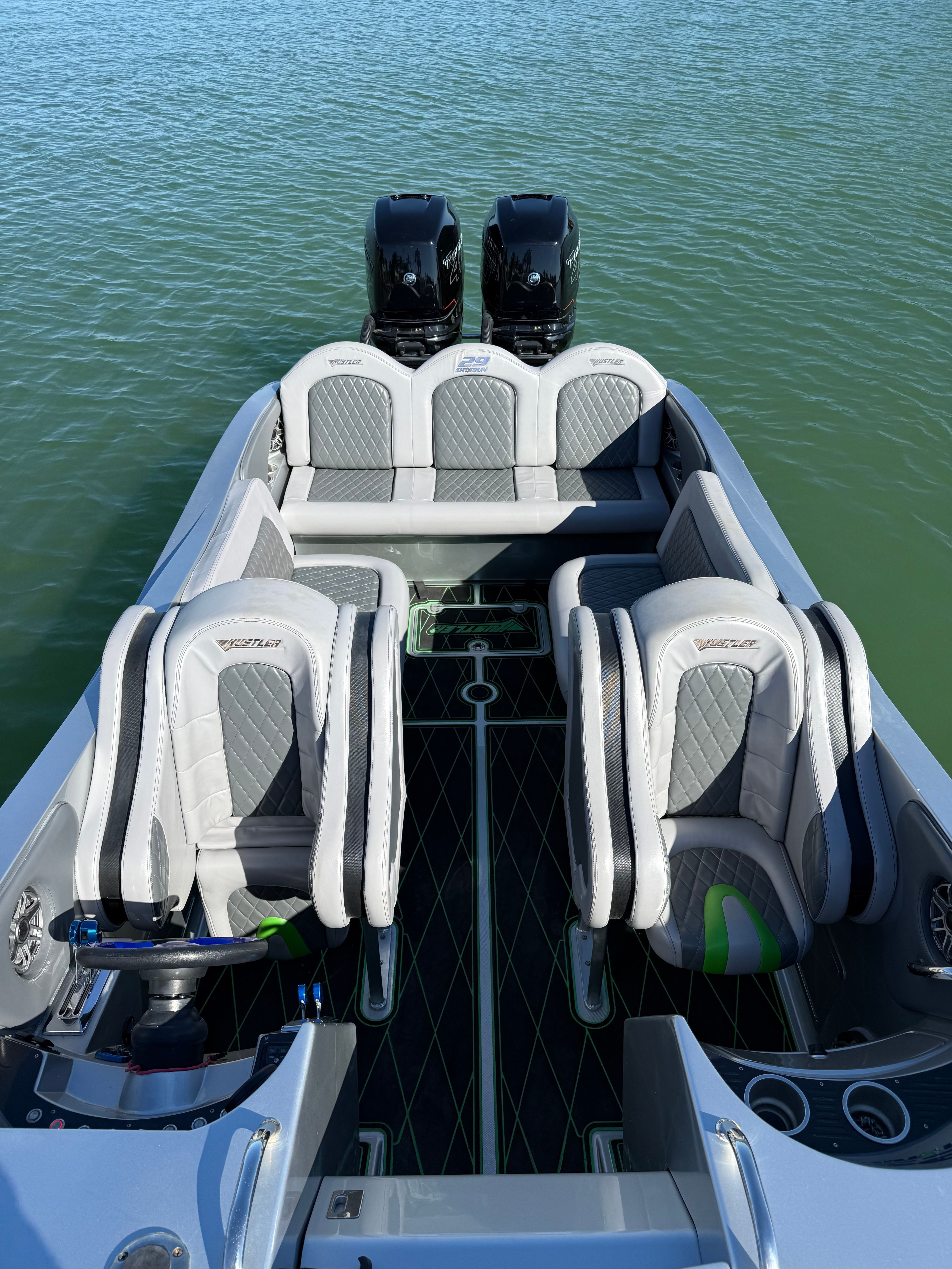 2022 Hustler 29 Shotgun - 12