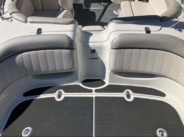 2009 Yamaha Boats SX230 - 10