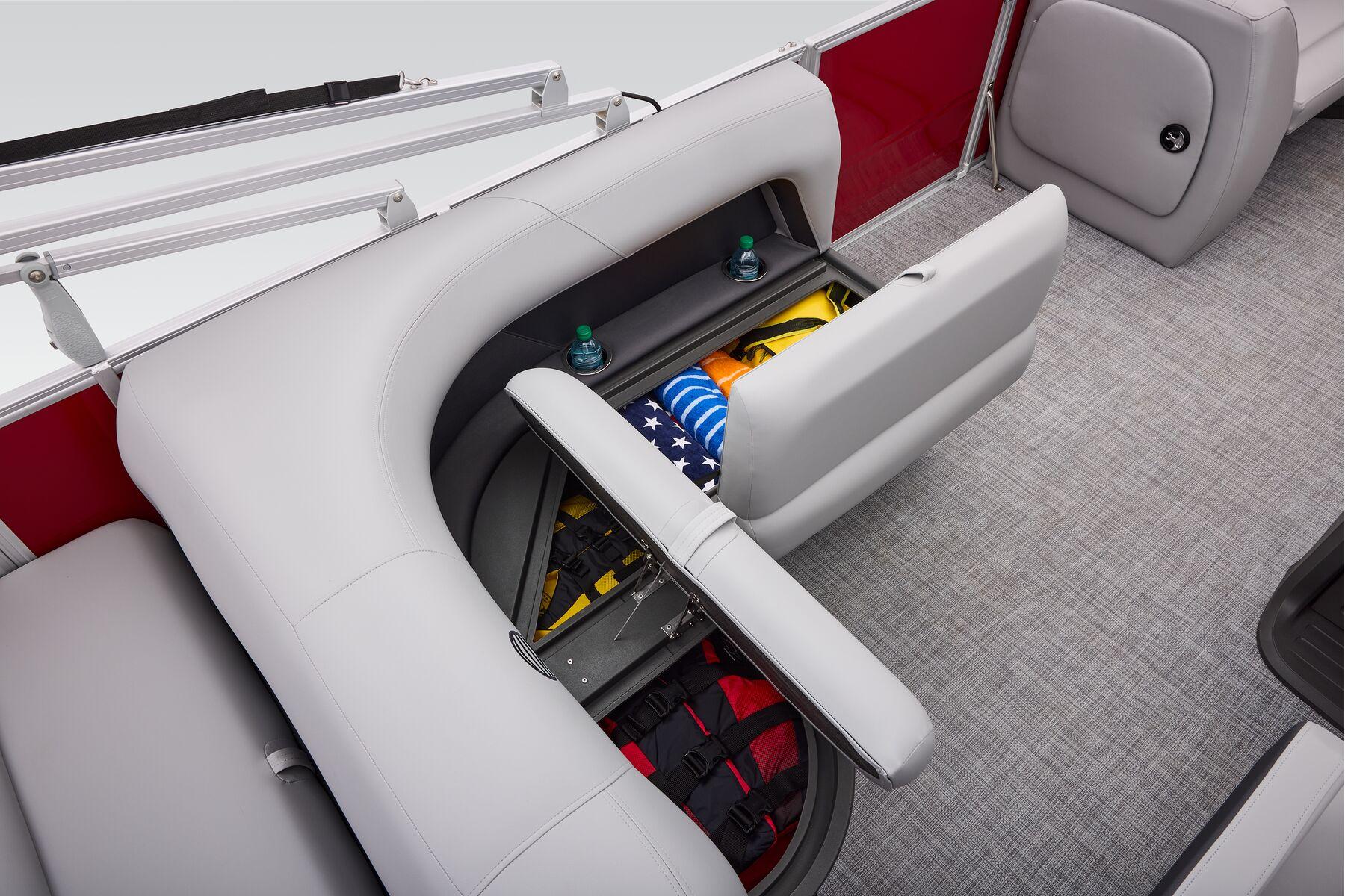 2026 Sun Tracker Party Barge 18 DLX - 60