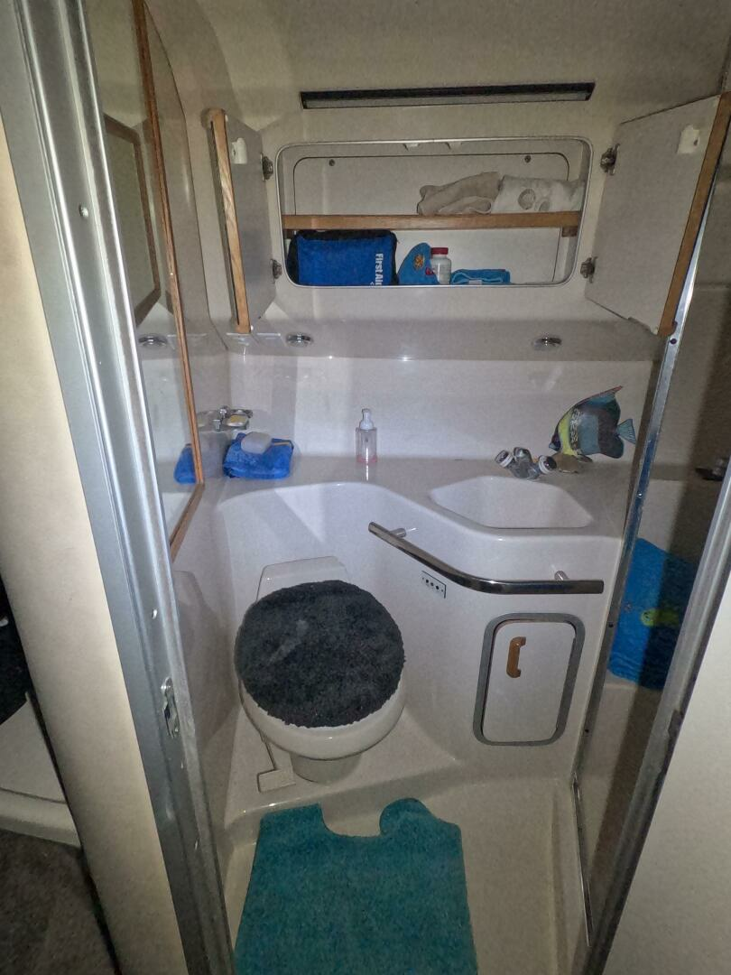 1995 Sea Ray 400 Express - Image 27