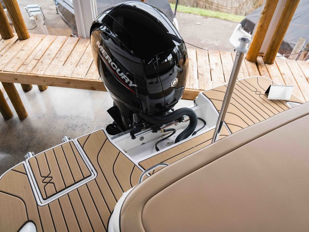 2026 Sea Ray SPX 210 Outboard - 20