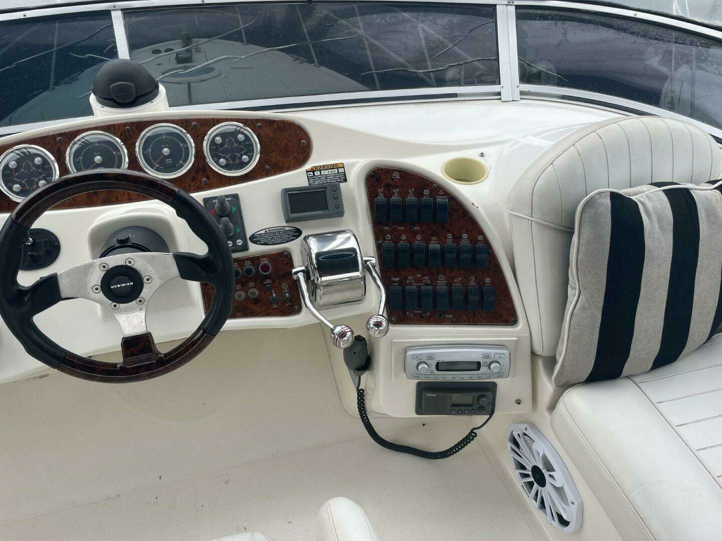 2004 Meridian 459 Motoryacht - Image 26