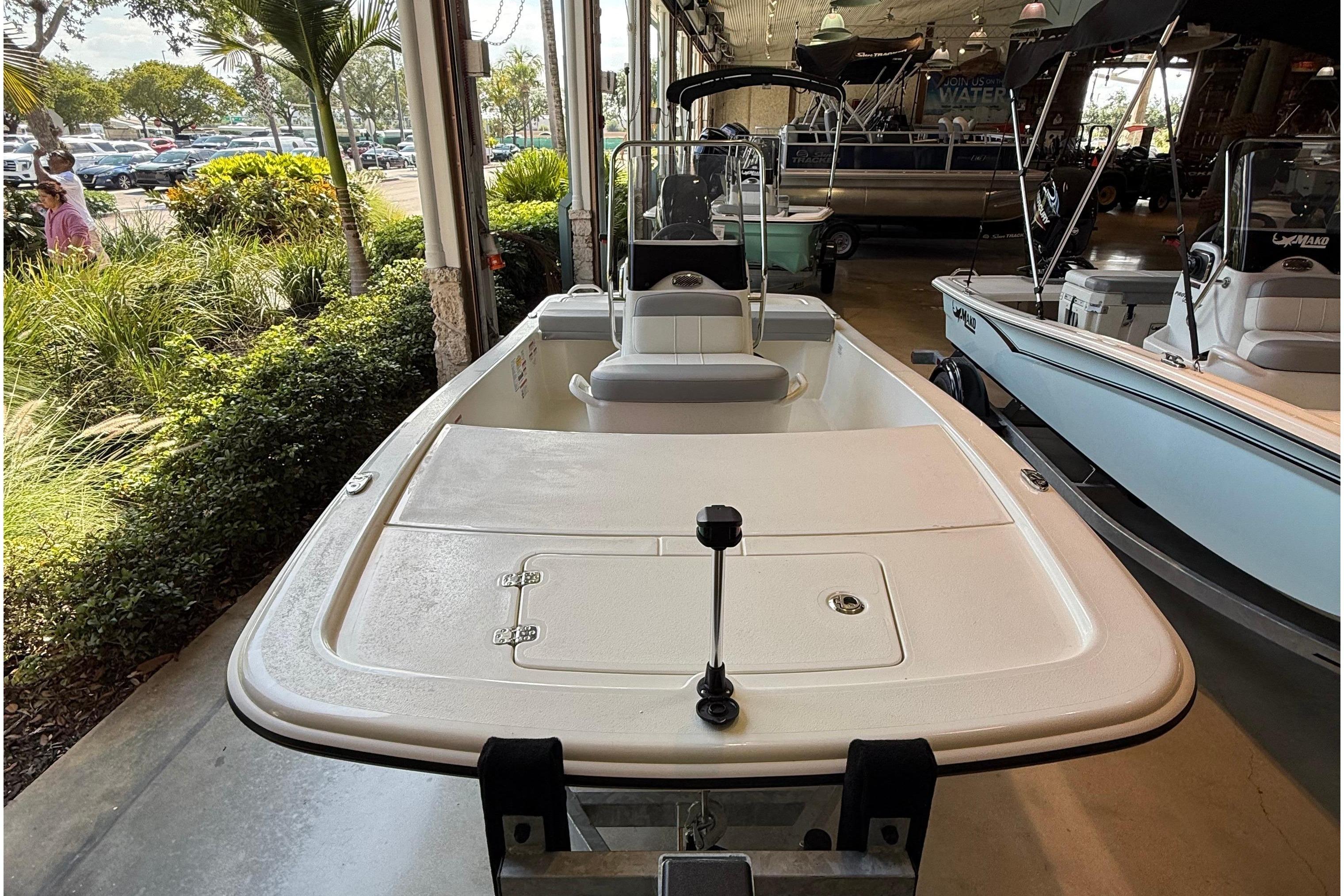 2026 Mako Pro Skiff 13 CC