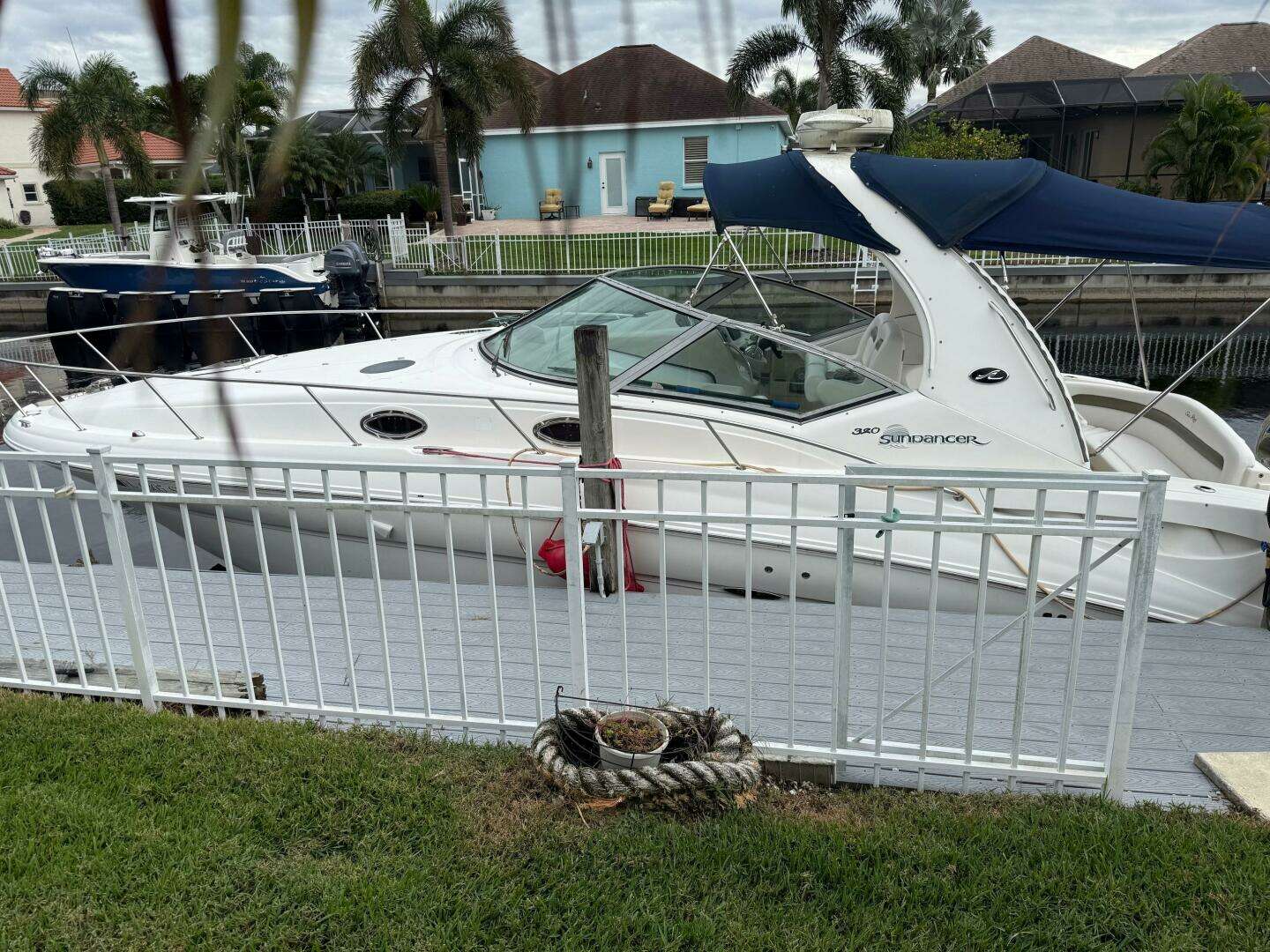 2006 Sea Ray 320 Sundancer - Image 26