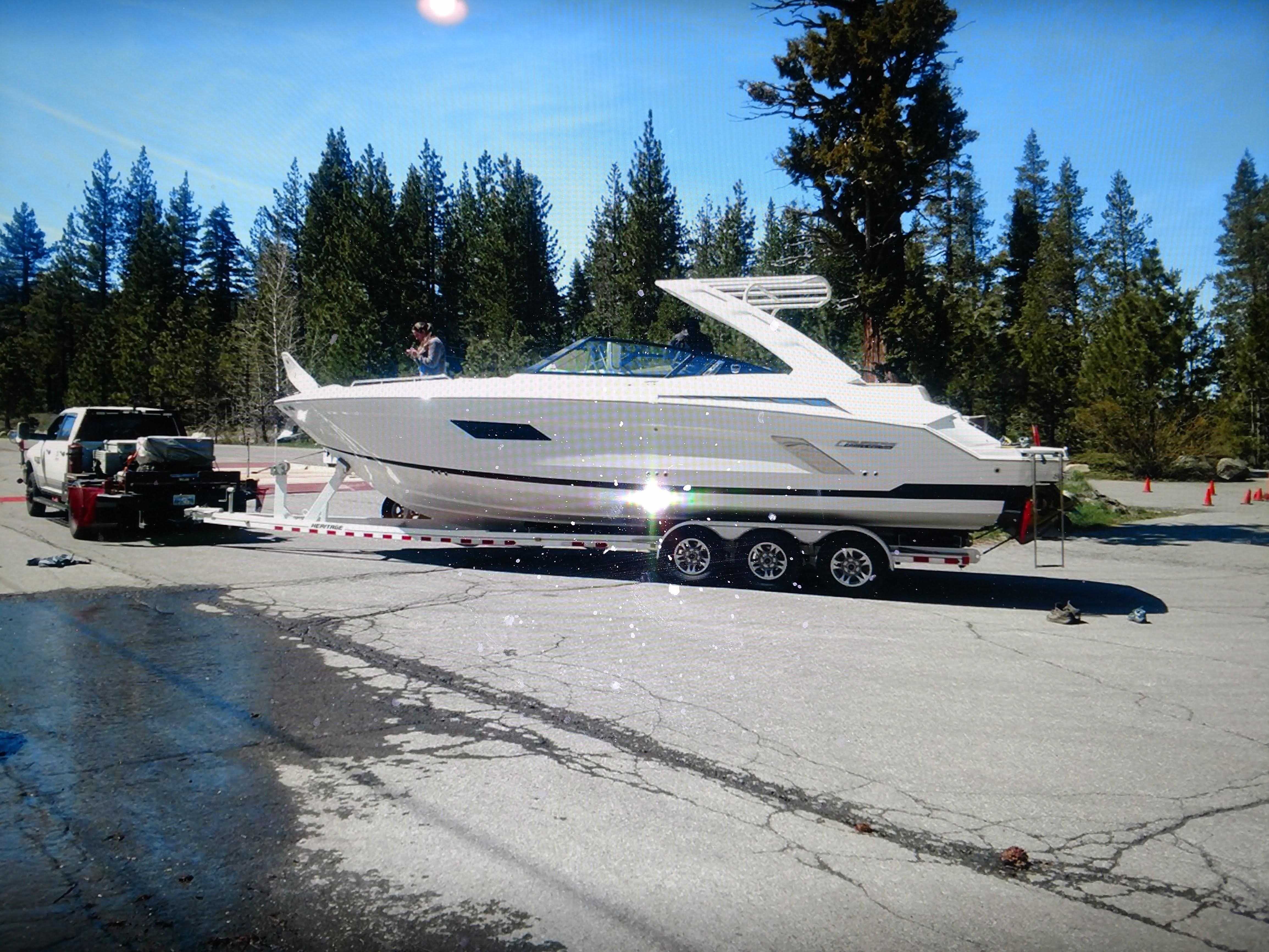 2015 Cruisers Sport Series 328 Bow Rider - 3