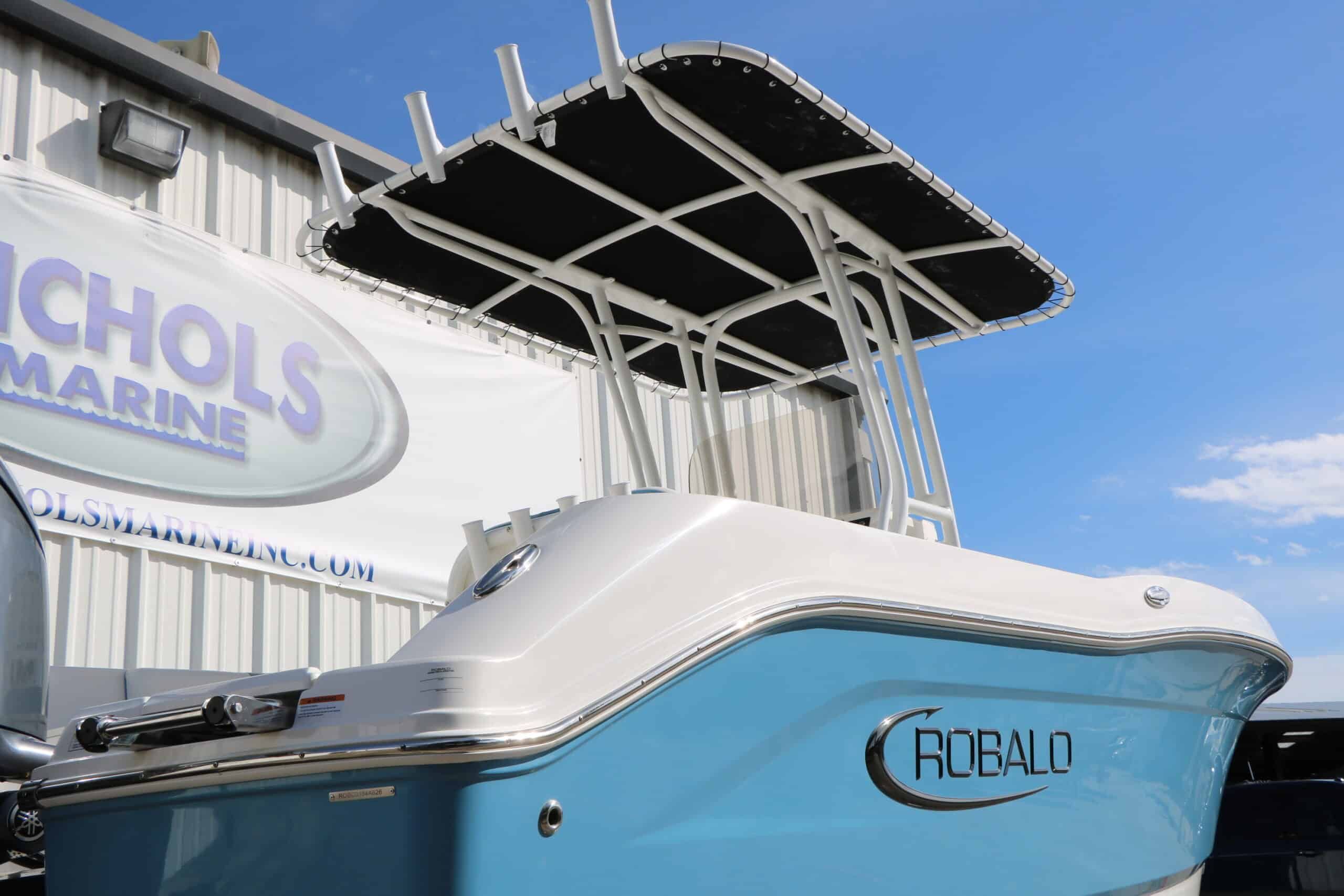 2026 Robalo R200 Center Console - 9