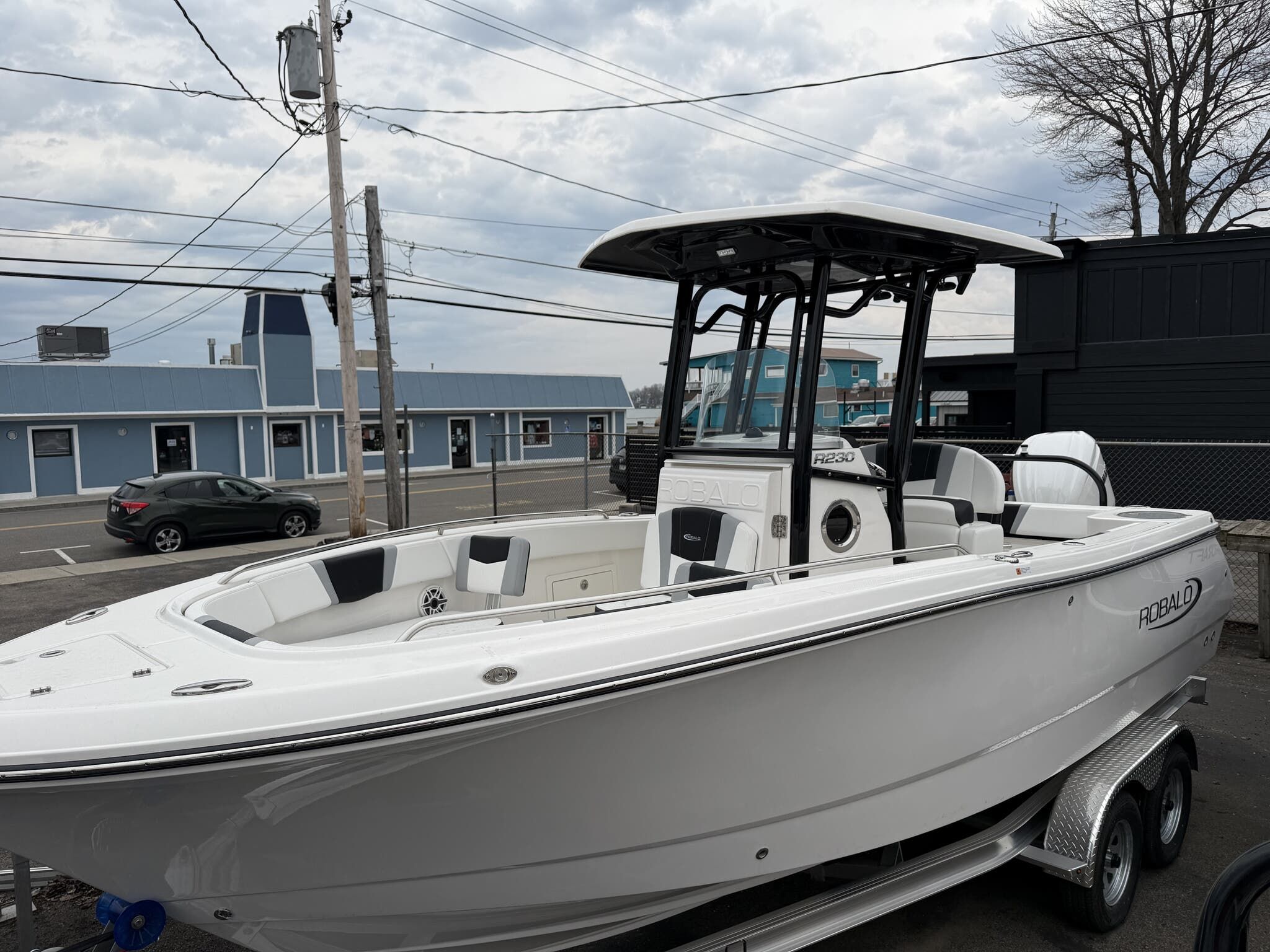 2026 Robalo R 230 - 2