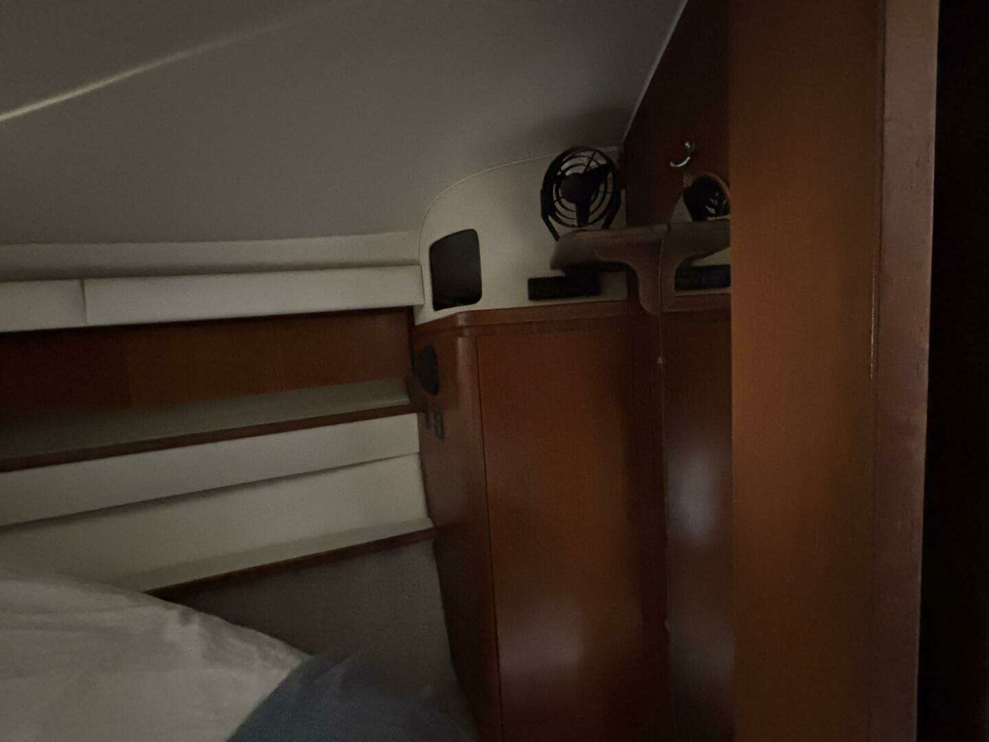 1993 Tiara Yachts 4300 Convertible - Image 33