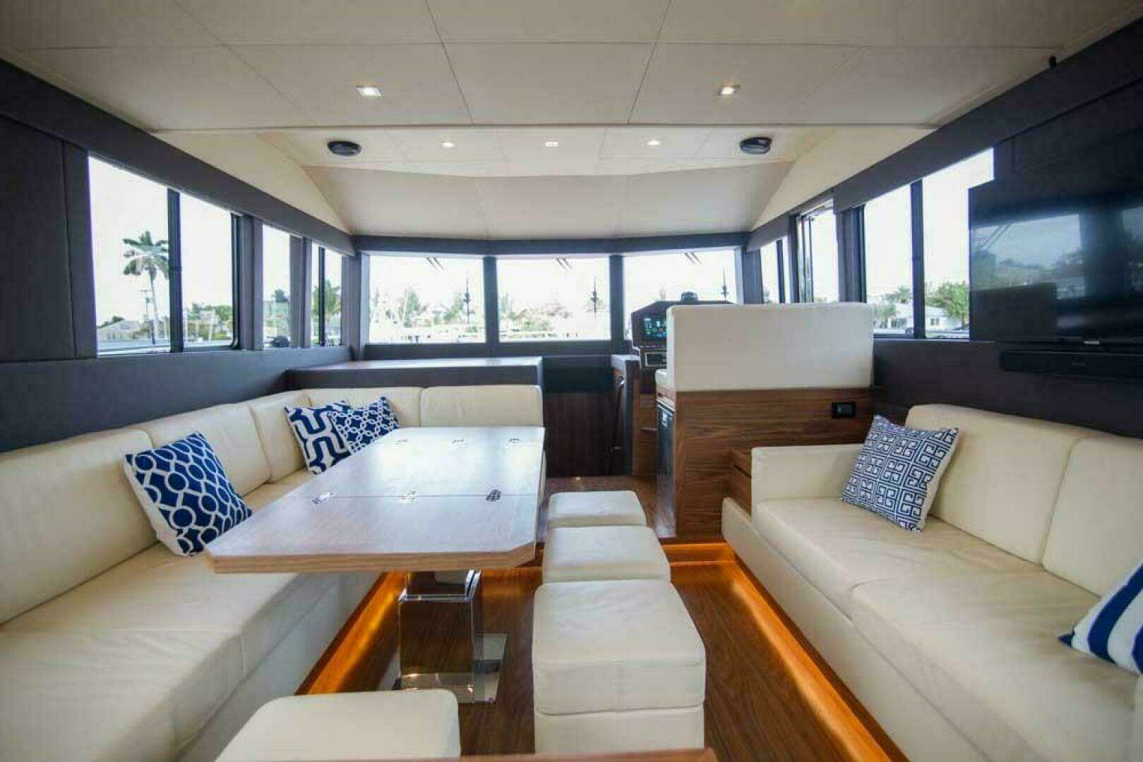2019 Sundeck Yachts 580 Sport - Image 16