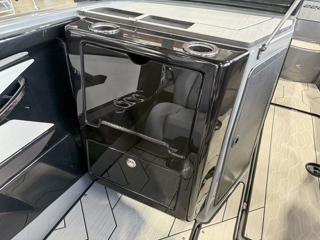 2025 Yamaha Boats 222XE - 15