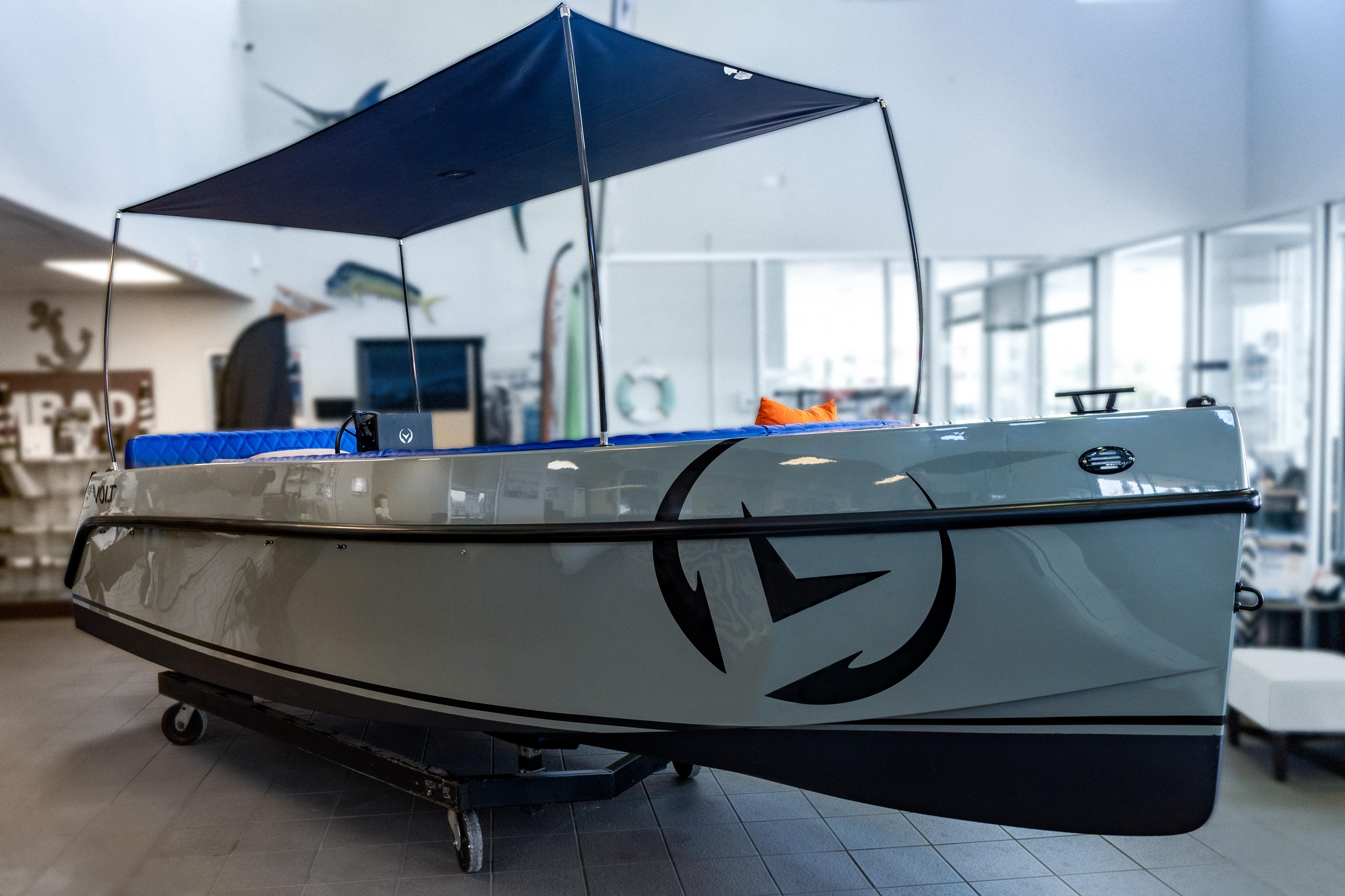 2026 Vision Marine Technologies Volt 180