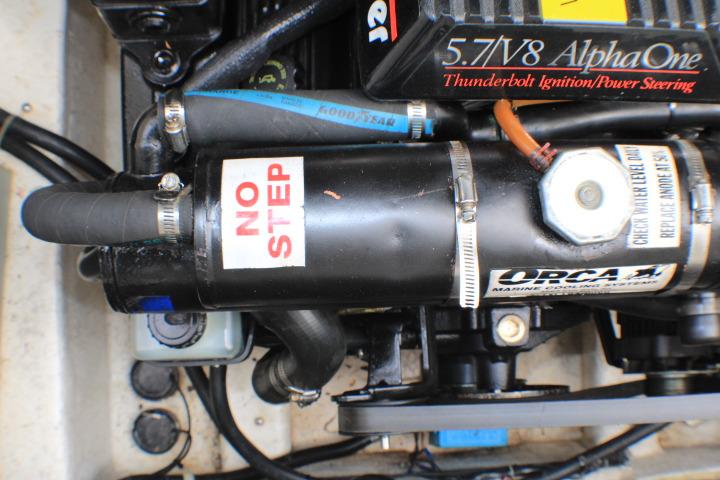 Engine compartment of 1998 Bayliner 2655 Ciera Sunbridge with 5.7 V8 AlphaOne.