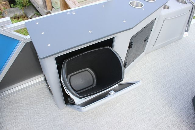 2025 Tahoe LTZ - 23 FT Cruise Rear Bench - 8