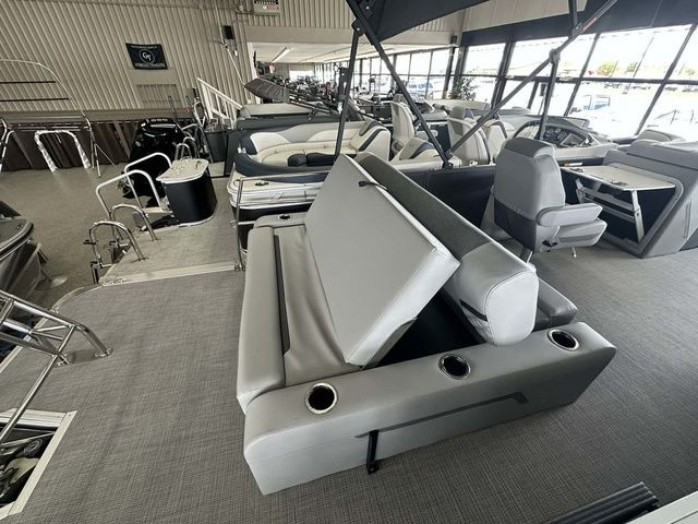 2026 Crest Conquest 23 FT - 16