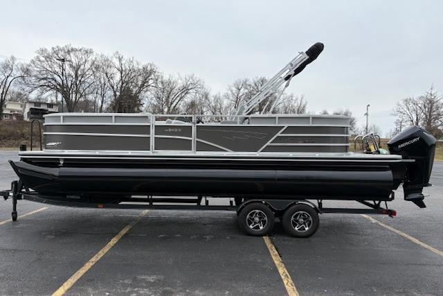 2025 Ranger Reata 243C