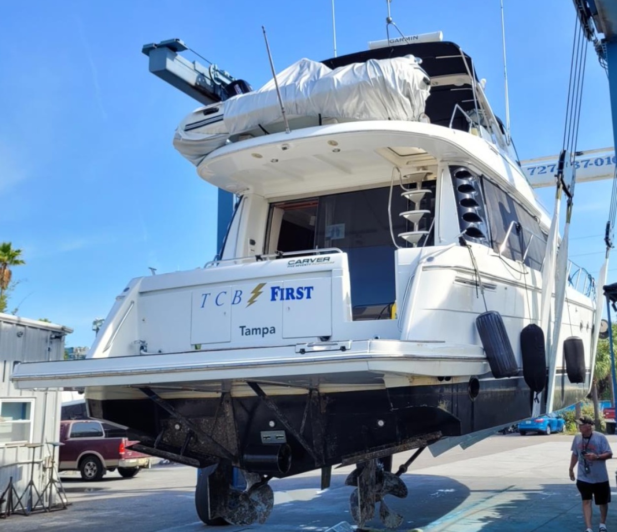 2001 Carver 570 Voyager Pilothouse - Image 5