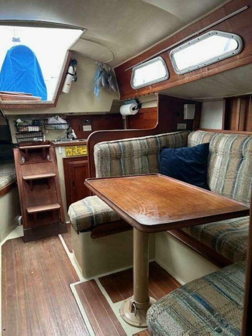1980 Ericson 30 + - Image 19