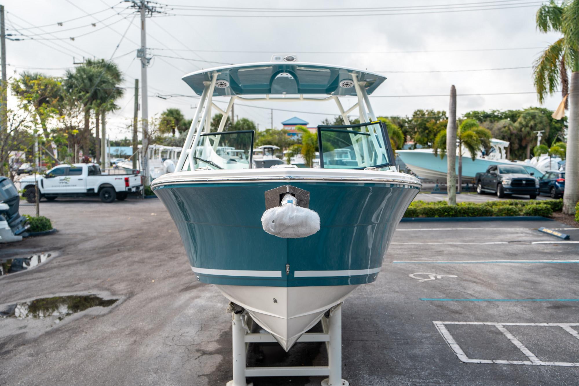 2025 Cobia 240 Dual Console - 7