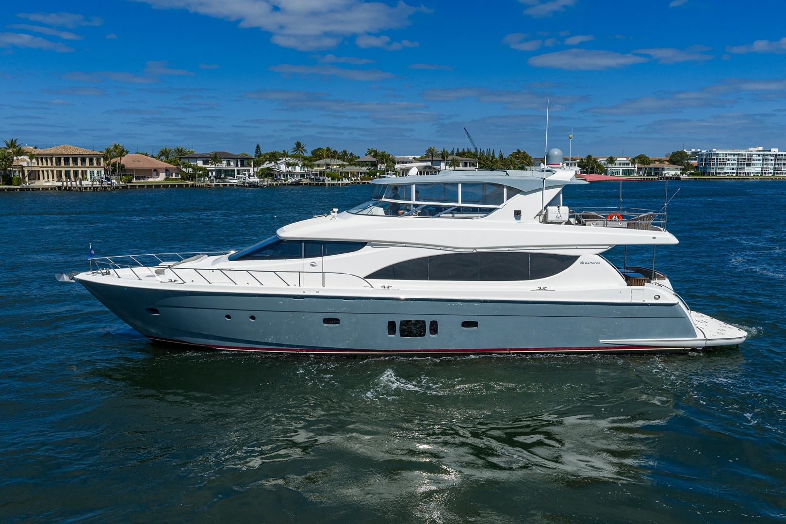 2013 Hatteras 80 Motor Yacht - Image 68