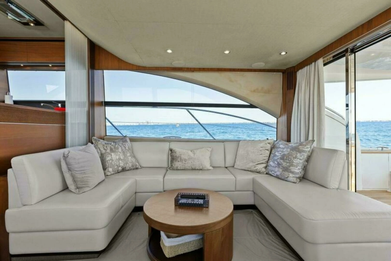 2016 Princess 60 Flybridge - Image 21