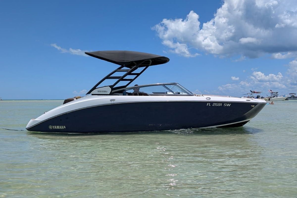 2021 Yamaha Boats 252SD