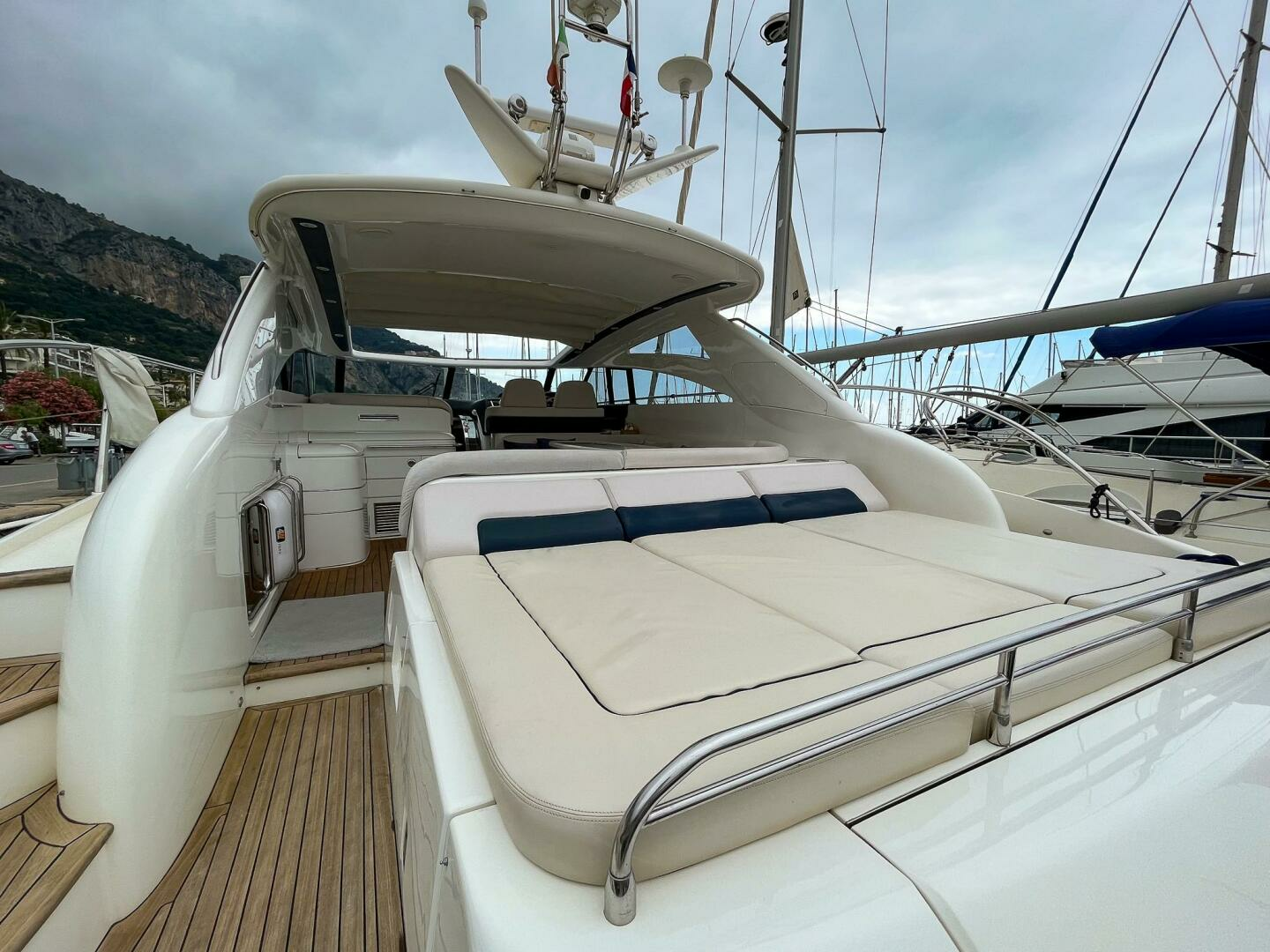 2006 Princess V58 Open - Image 11