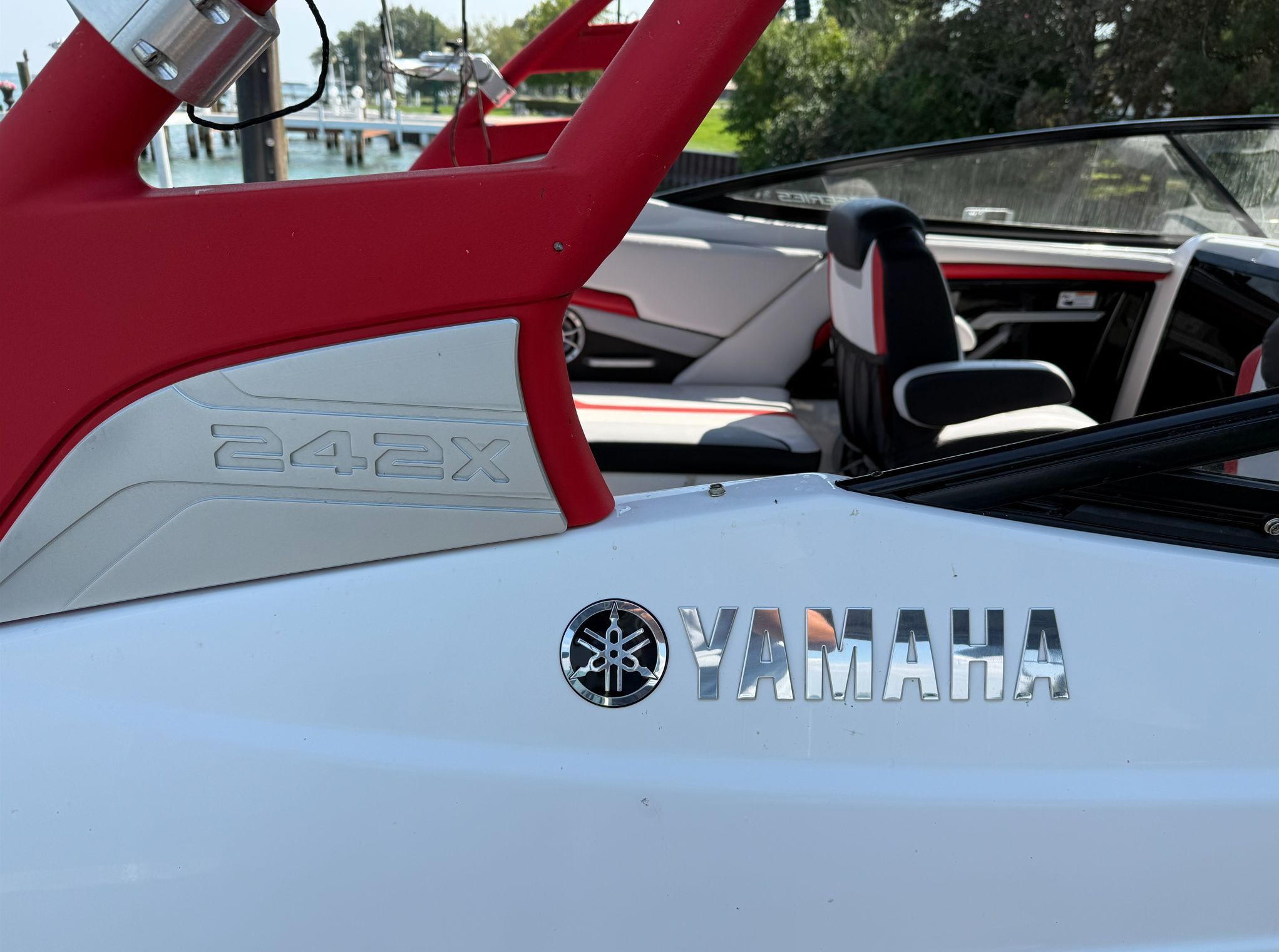 2018 Yamaha Boats 242X E-Series - 15