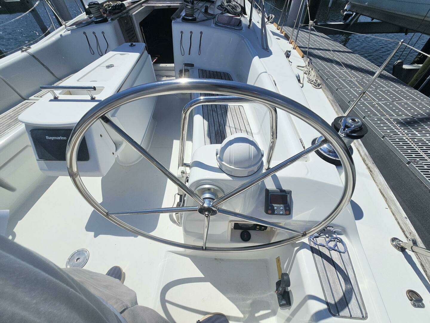 2009 Beneteau Cyclades 43.3 - Image 10