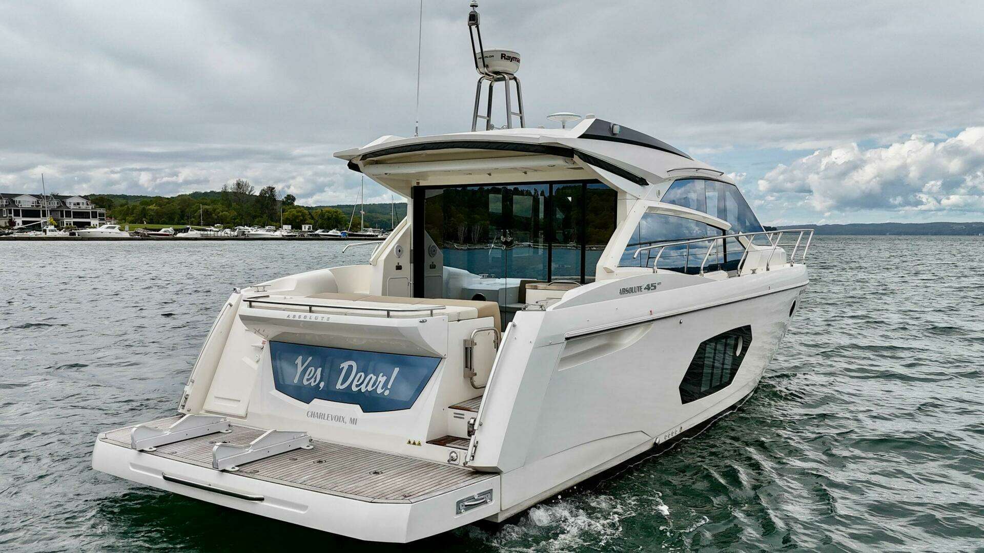 2016 Absolute 45 Sport Yacht - Image 8