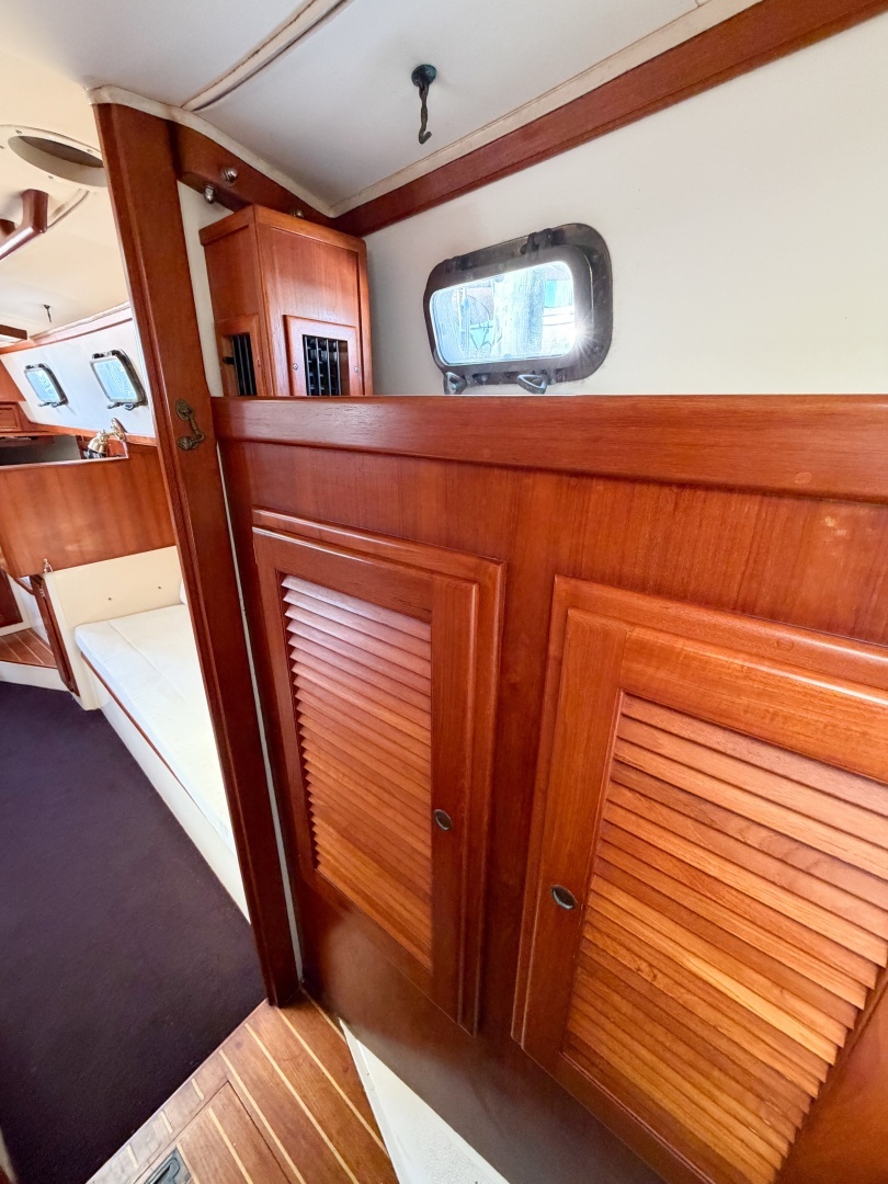 1998 Pacific Seacraft 37 - Image 47