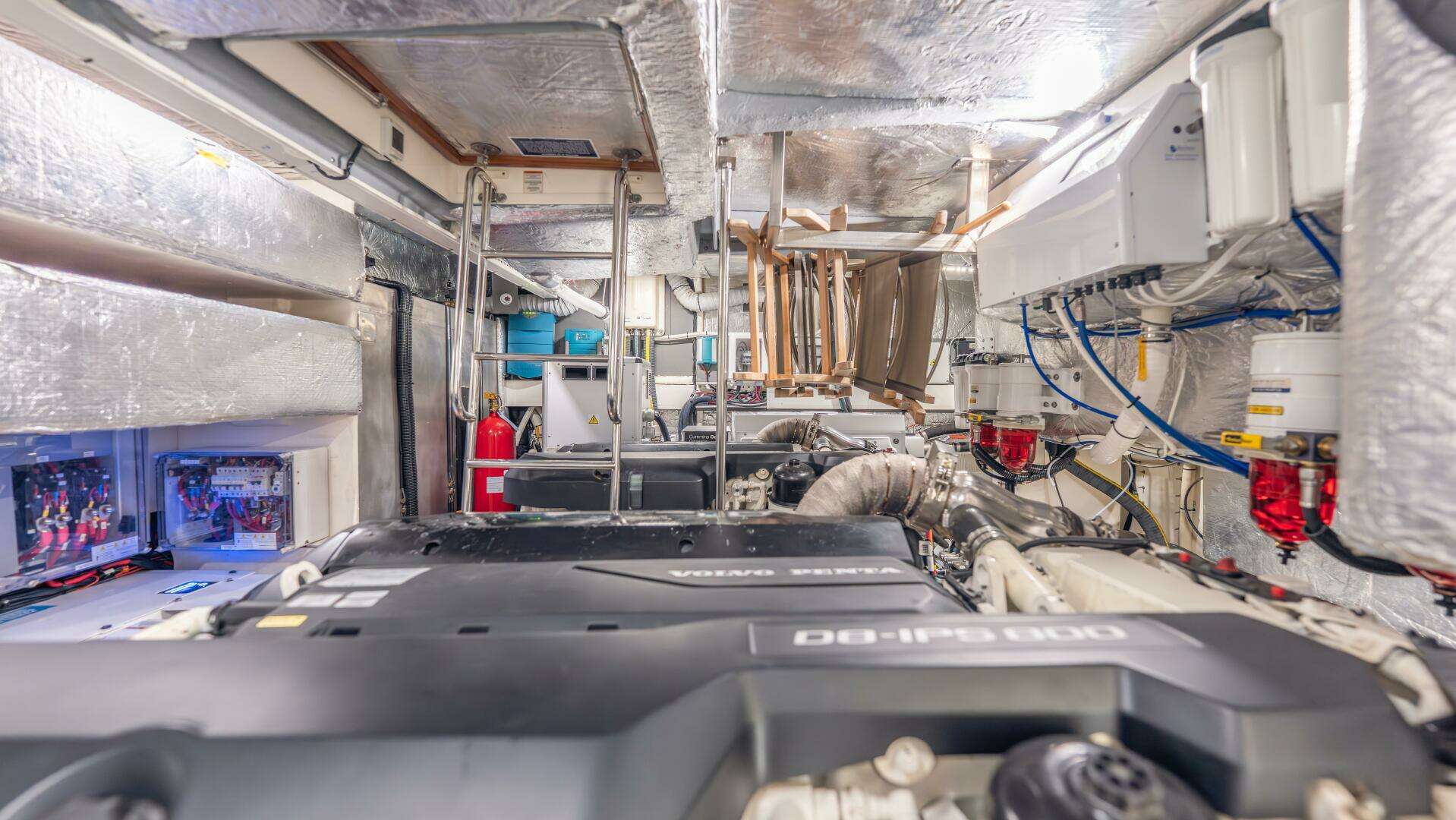 2019 Absolute 58 Fly - Image 59