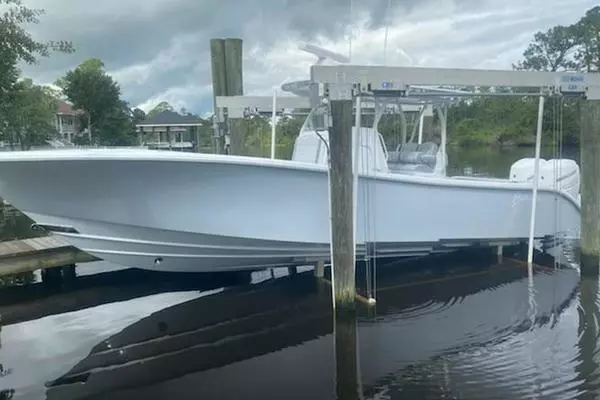 2022 Yellowfin Center Console