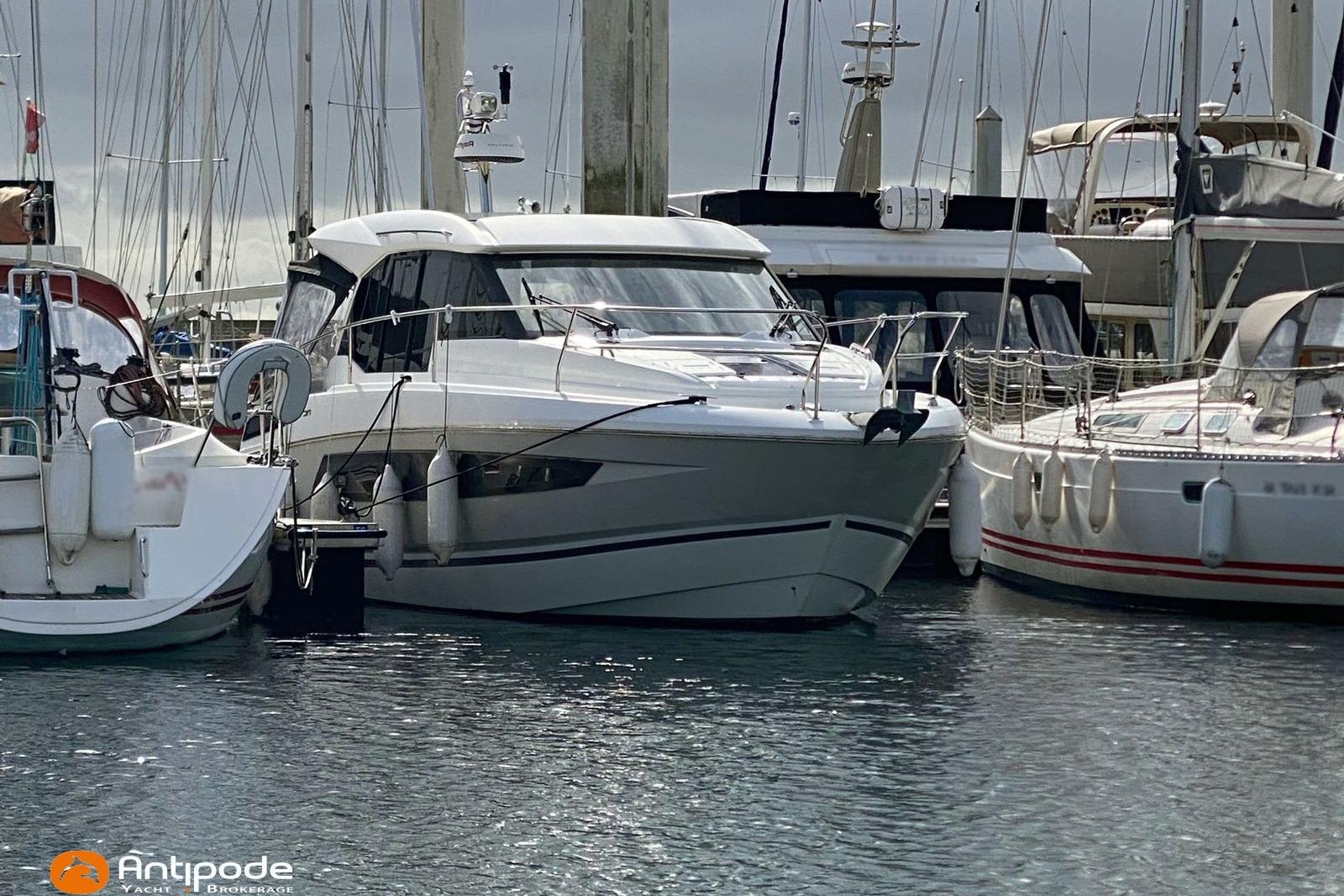 2019 Jeanneau NC 33