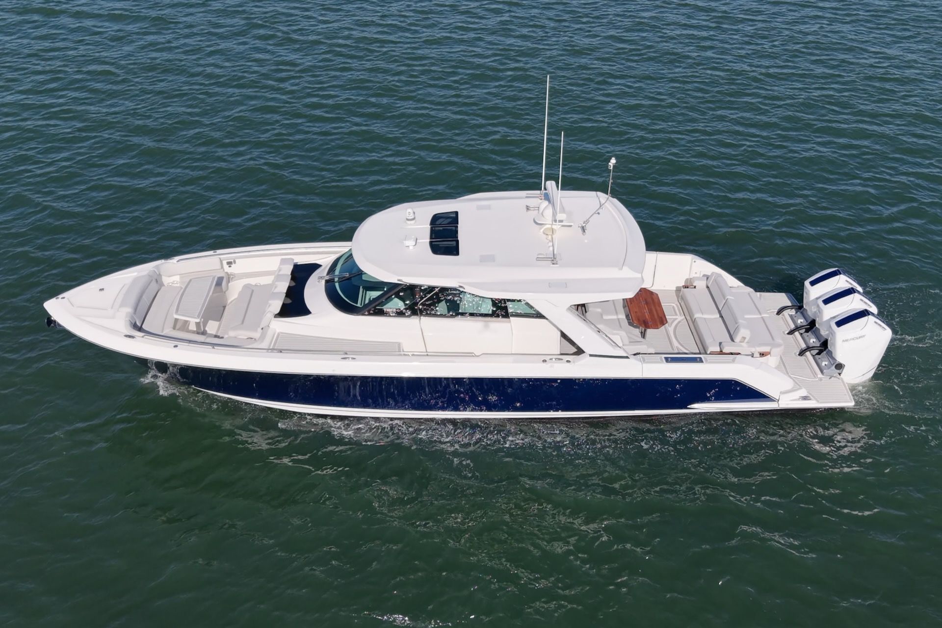 2023 Tiara Yachts 48 LS - 5